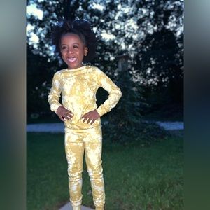 The Dye 2 Piece lounge Set in 2 colors